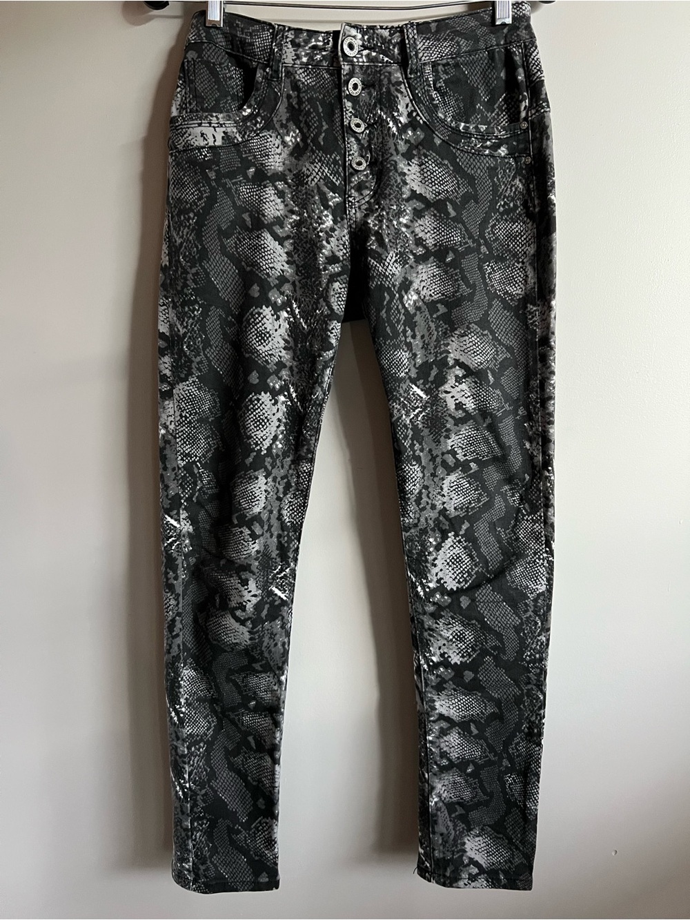 Jewelly Snake Print Skinny Jean XS Grey Black High Rise Stretch Denim 27” waist